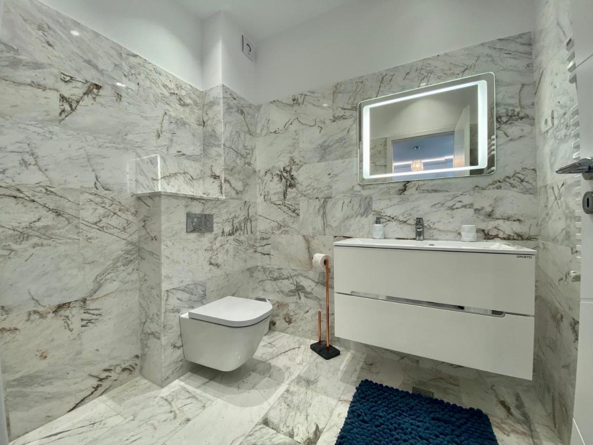 Valy Apartments Summerland Mamaia Luaran gambar