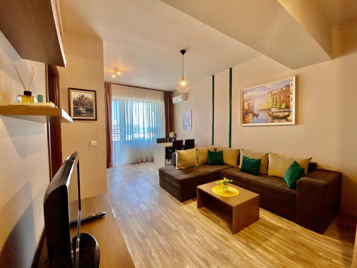 Valy Apartments Summerland Mamaia Luaran gambar