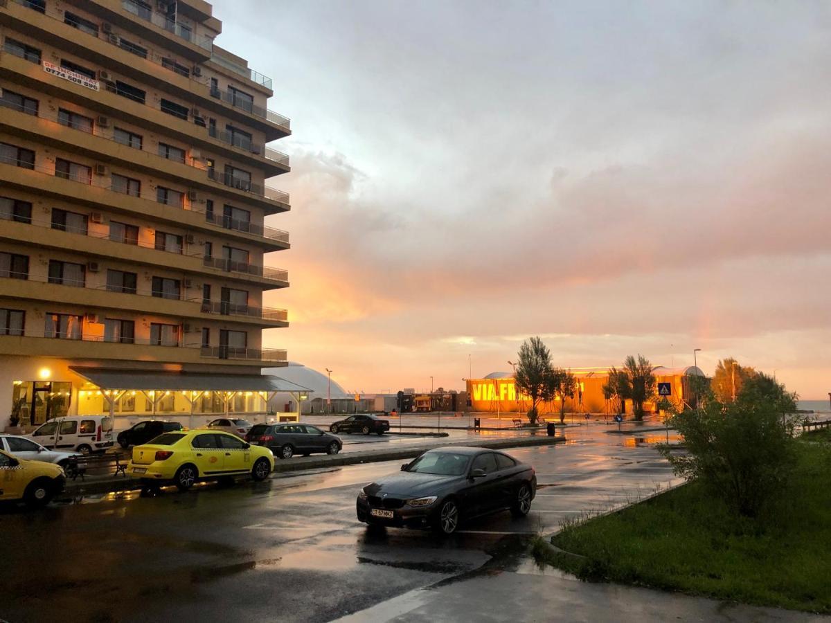 Valy Apartments Summerland Mamaia Luaran gambar