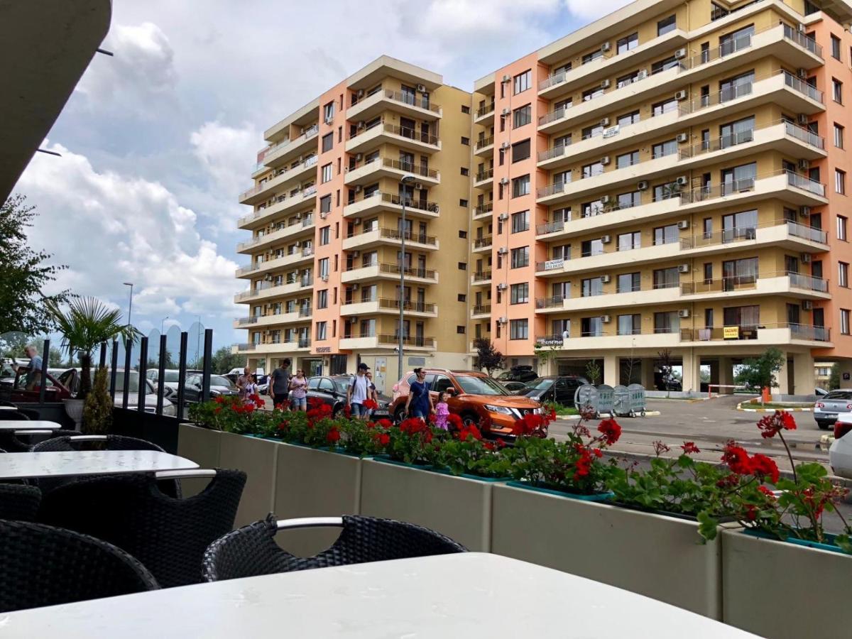 Valy Apartments Summerland Mamaia Luaran gambar