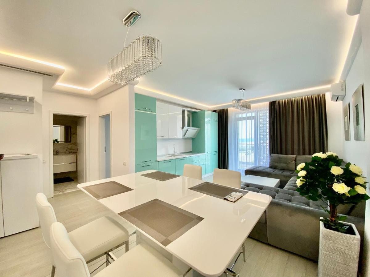 Valy Apartments Summerland Mamaia Luaran gambar