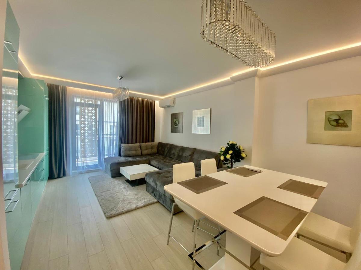 Valy Apartments Summerland Mamaia Luaran gambar